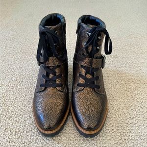 Naturalizer lace up metallic boots with zipper